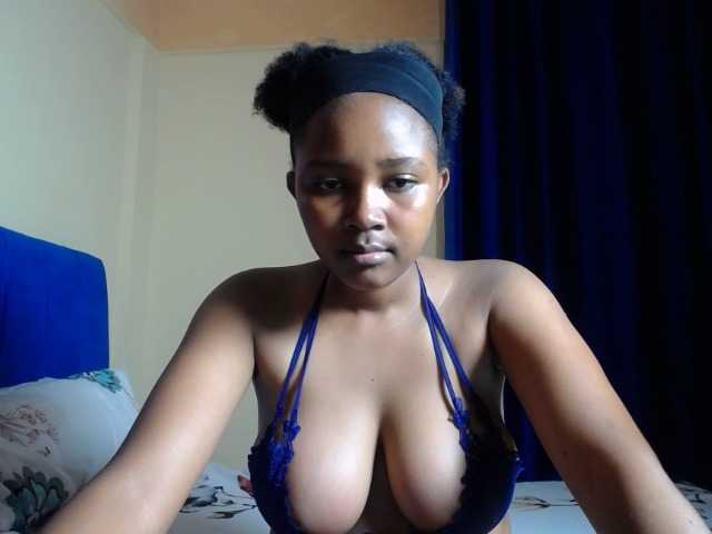CumCloserr live cam on BongaCams