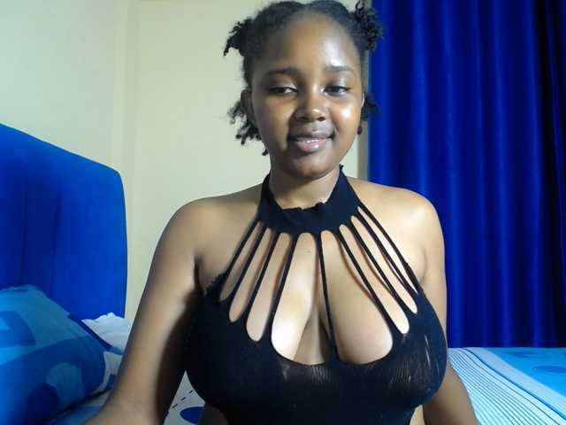 CumCloserr, live now on BongaCams