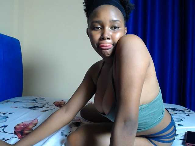CumCloserr live cam on BongaCams
