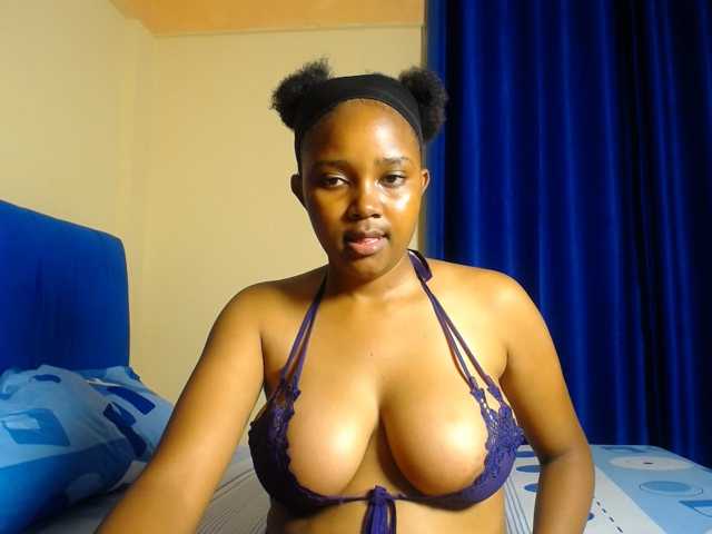 CumCloserr live cam on BongaCams