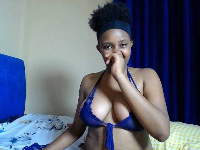 CumCloserr live cam on BongaCams