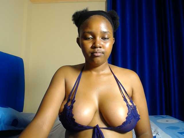 CumCloserr live cam on BongaCams