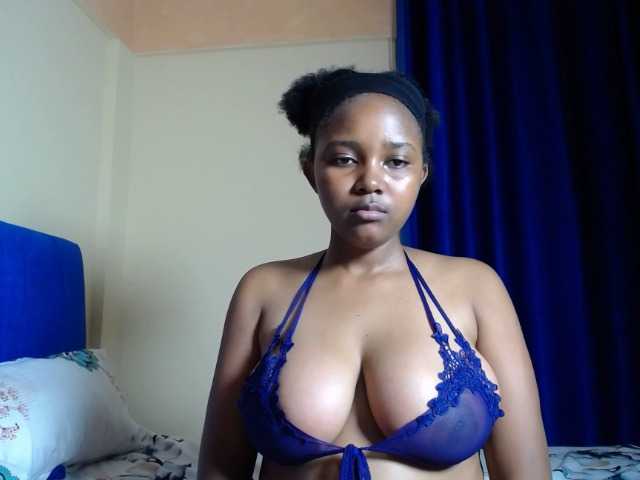 CumCloserr live cam on BongaCams