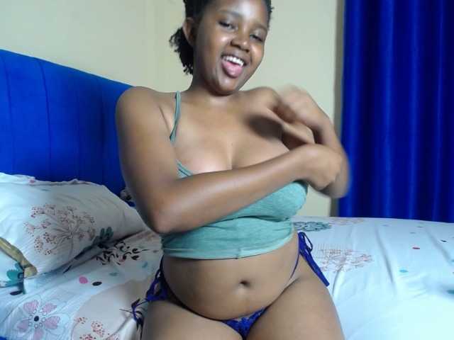 CumCloserr live cam on BongaCams