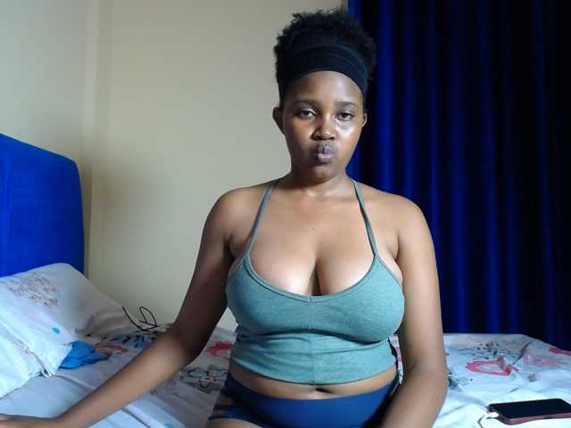 CumCloserr live cam on BongaCams