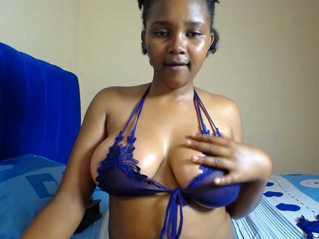 CumCloserr live cam on BongaCams