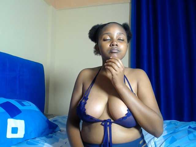 CumCloserr live cam on BongaCams