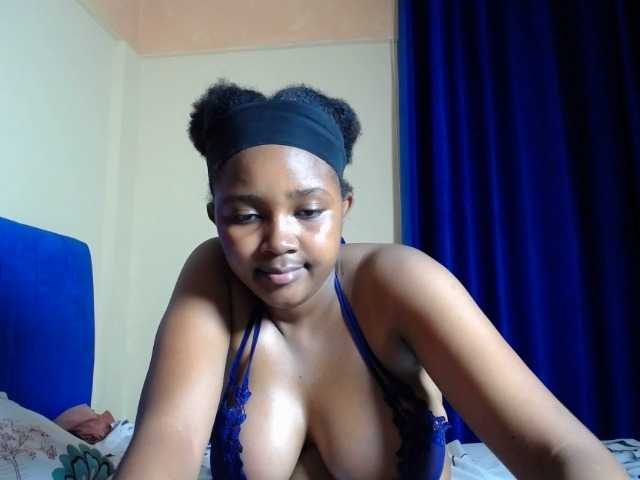 CumCloserr live cam on BongaCams