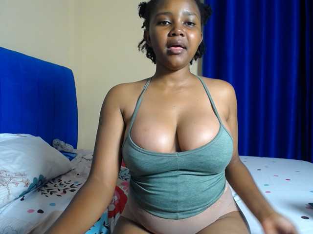 CumCloserr, en directo ahora en BongaCams