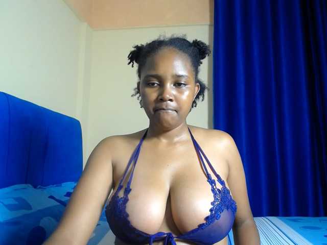 CumCloserr live cam on BongaCams