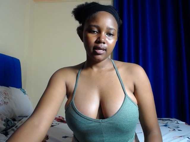 CumCloserr live cam on BongaCams