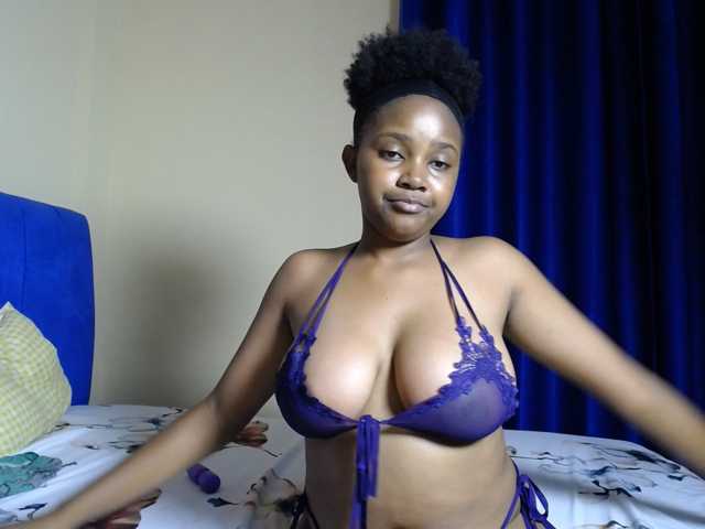 CumCloserr live cam on BongaCams