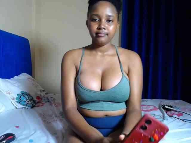 Model: CumCloserr