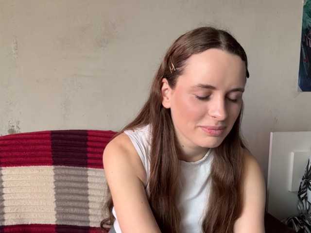 OliviaMir, live now on BongaCams