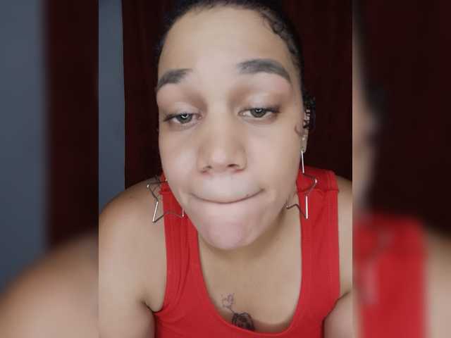 Misteriolatinaco, en directo ahora en BongaCams