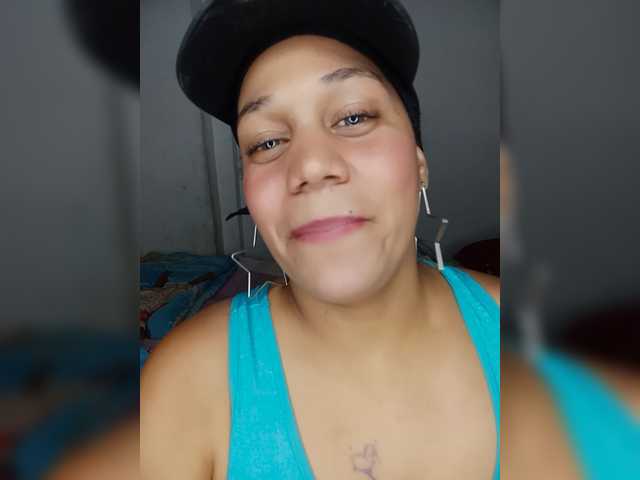 Misteriolatinaco live cam on BongaCams