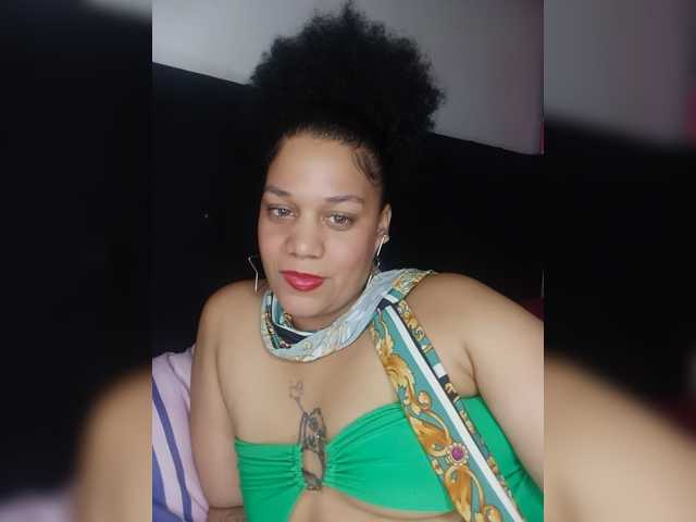 Misteriolatinaco live cam on BongaCams