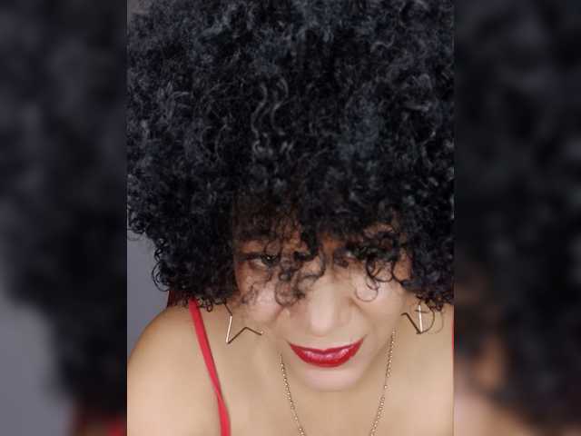 Misteriolatinaco, en vivo ahora en BongaCams
