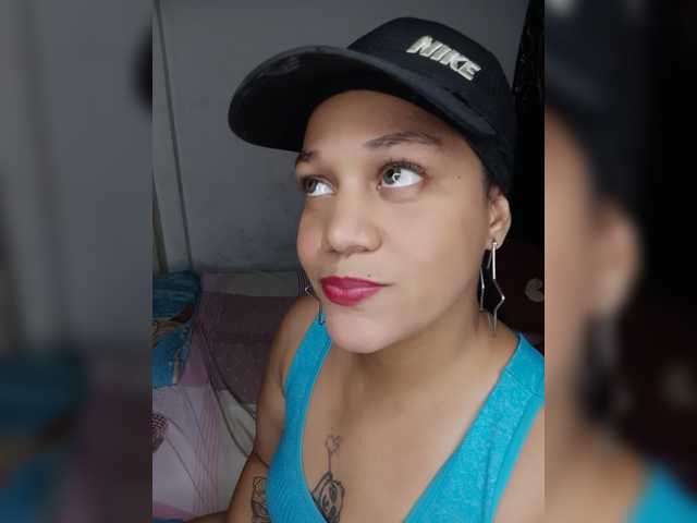 Misteriolatinaco, en directo ahora en BongaCams