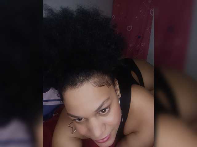 Misteriolatinaco live cam on BongaCams
