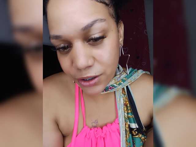 Misteriolatinaco live cam on BongaCams