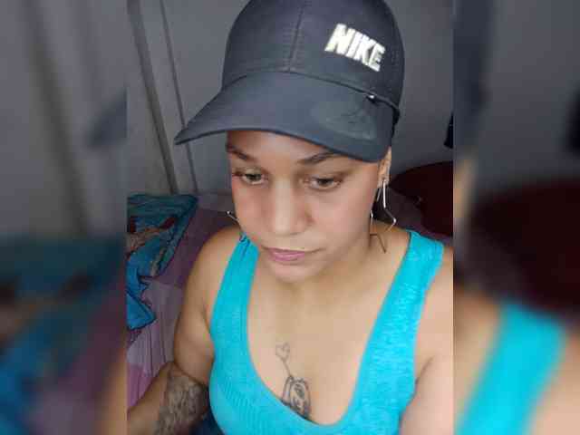 Sweet_DulceAngel webcam