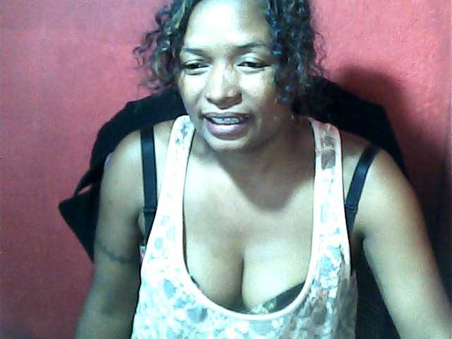Sexygirl11 live cam on BongaCams
