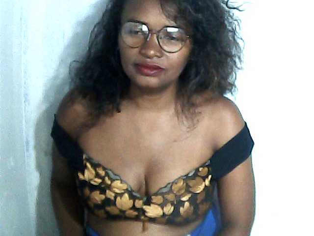 Sexygirl11 live cam on BongaCams