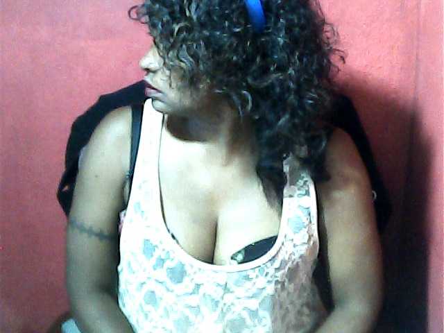 Sexygirl11 live cam on BongaCams