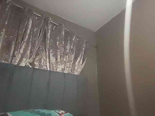 naughtynypho26's live room