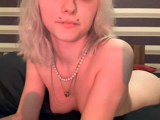 PaleSuccubus live cam on BongaCams