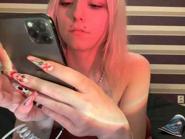Model: PaleSuccubus