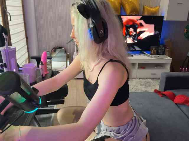 PaleSuccubus PaleSuccubus