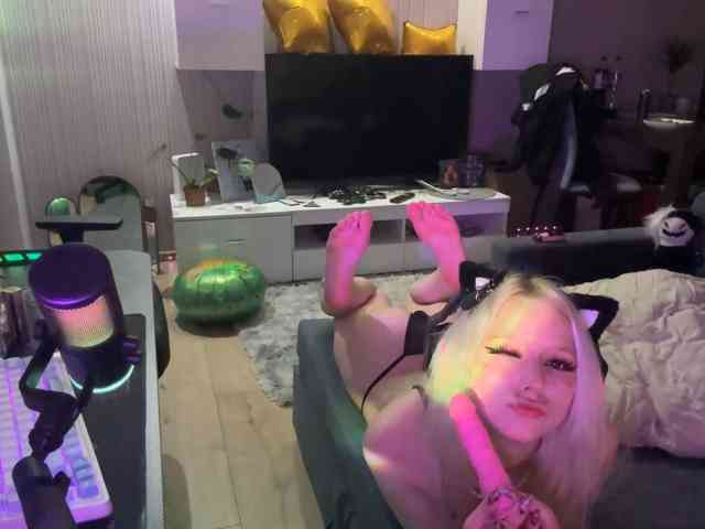 PaleSuccubus PaleSuccubus