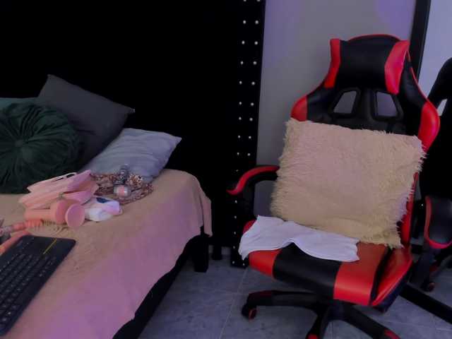 PaulinaLuxx live cam preview