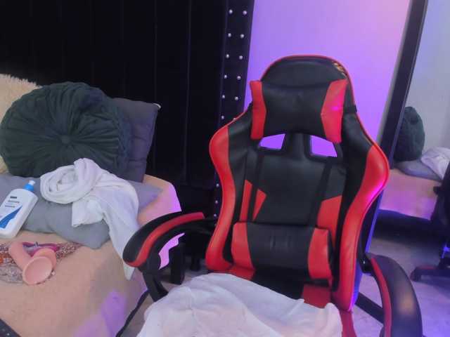 PaulinaLuxx live cam preview