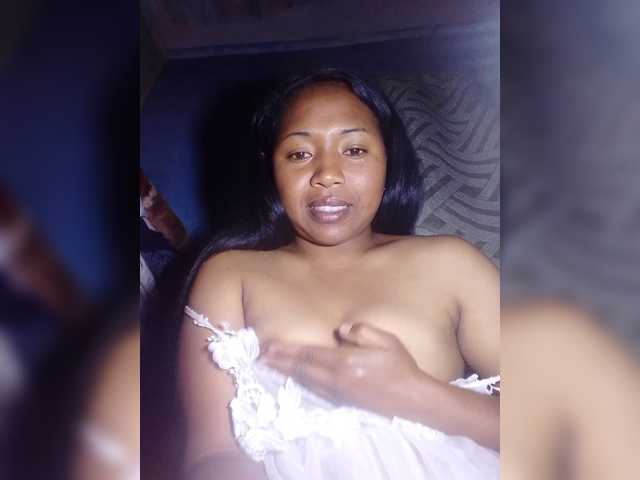 Catherina1504 live cam on BongaCams