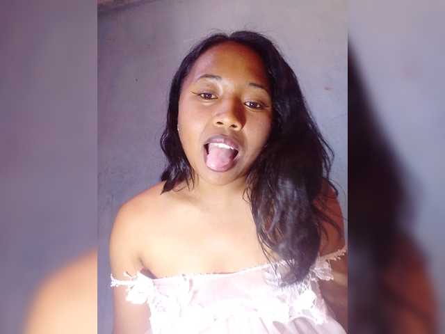 Catherina1504 live cam on BongaCams