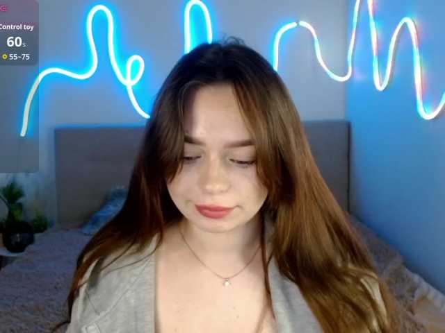 ViollaFoxy live cam on BongaCams