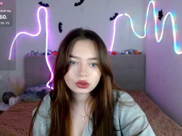 ViollaFoxy live cam on BongaCams