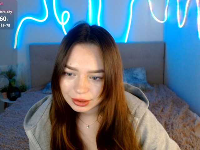 ViollaFoxy live cam on BongaCams
