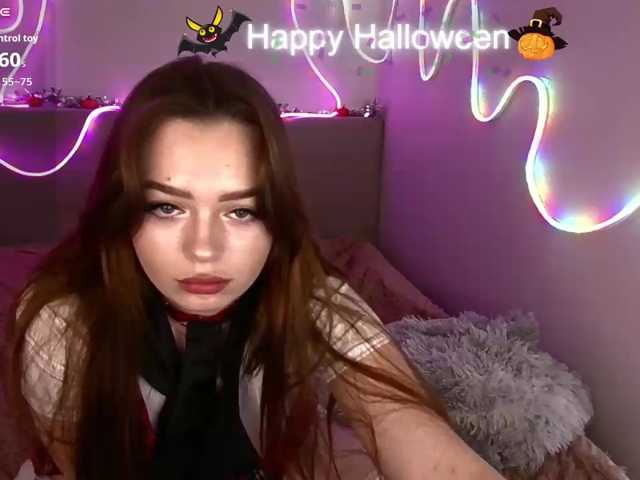 ViollaFoxy live cam on BongaCams