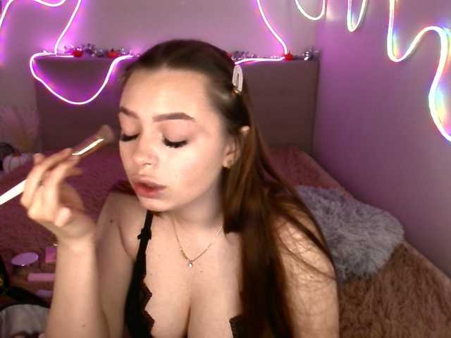 ViollaFoxy live cam on BongaCams