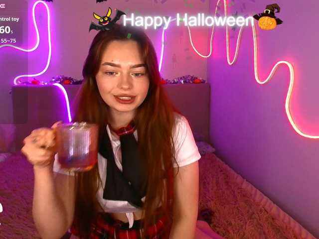 ViollaFoxy live cam on BongaCams
