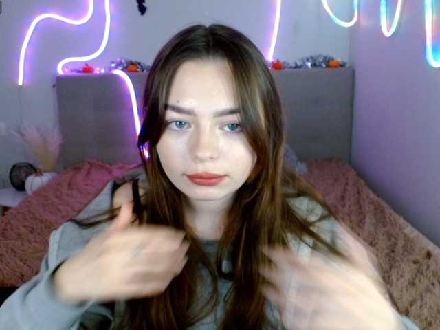 ViollaFoxy live cam on BongaCams