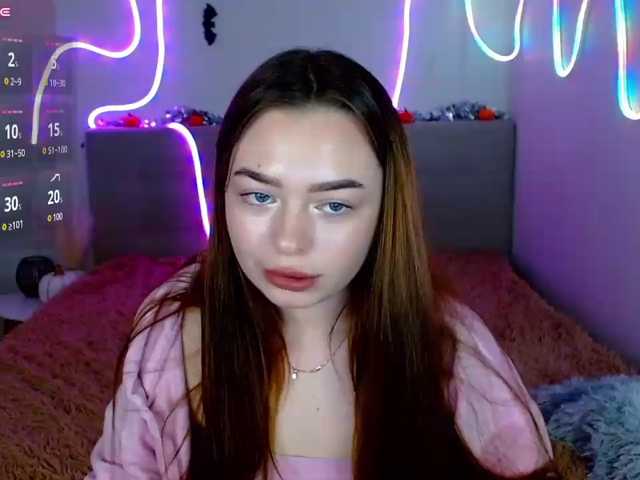 ViollaFoxy live cam on BongaCams
