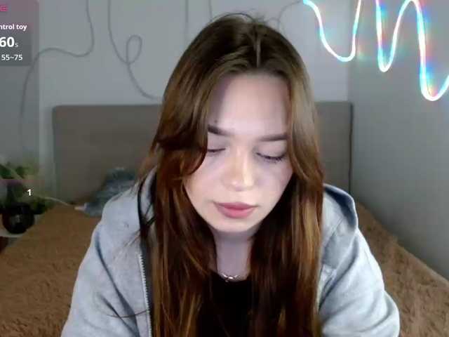 ViollaFoxy live cam on BongaCams