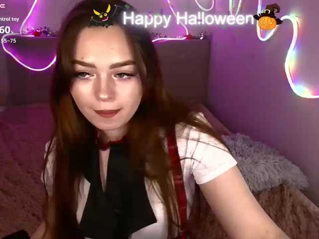 ViollaFoxy live cam on BongaCams