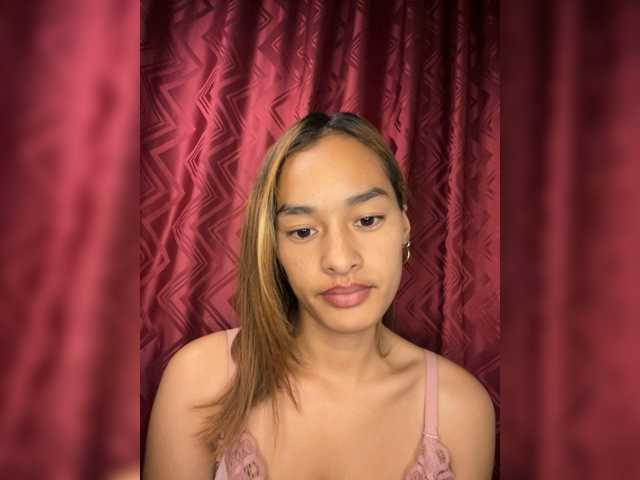 Nathie01 live cam on BongaCams