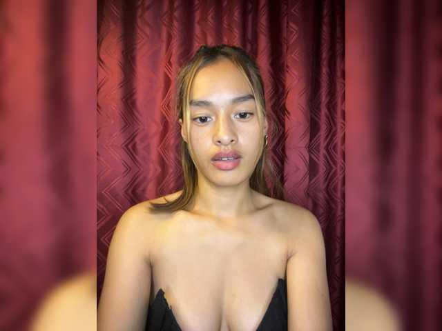 Nathie01, en directo ahora en BongaCams